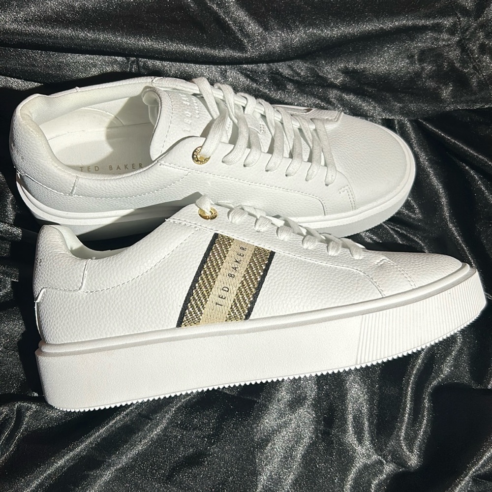 TED BAKER LONDON Lornie Leather Platform Sneakers, White/Gold (NWOT) no box